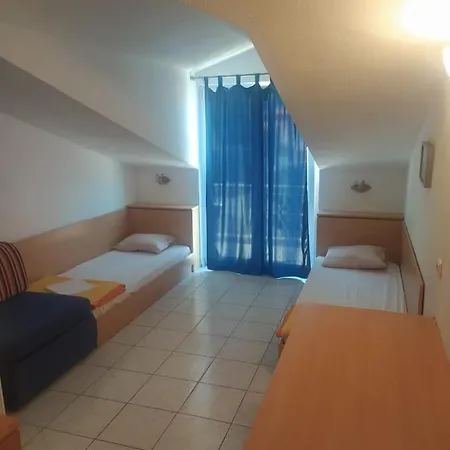 Kairos 3* Trogir